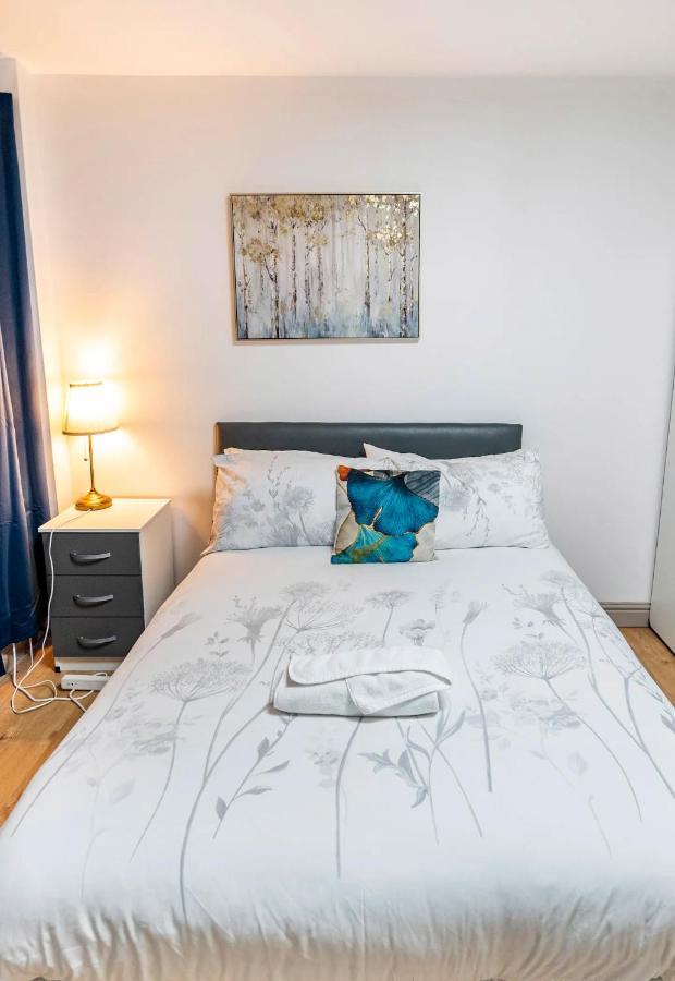Double Bed Room In Flat Near Birmingham City Centre Exterior foto