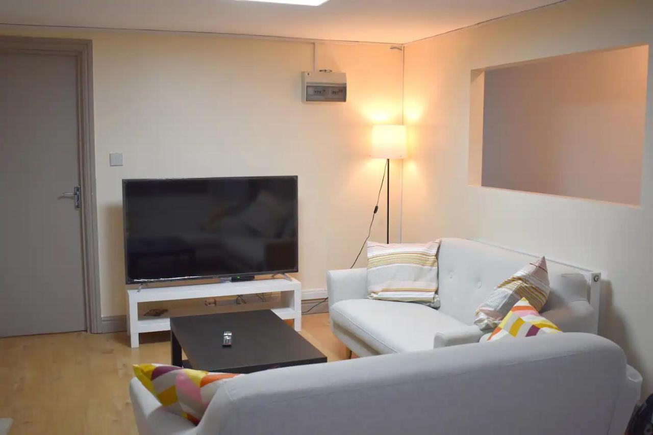 Double Bed Room In Flat Near Birmingham City Centre Exterior foto